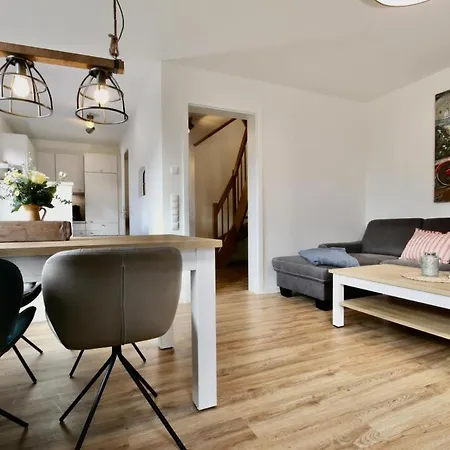 Nyaraló Loennegarden - Tante Emma *